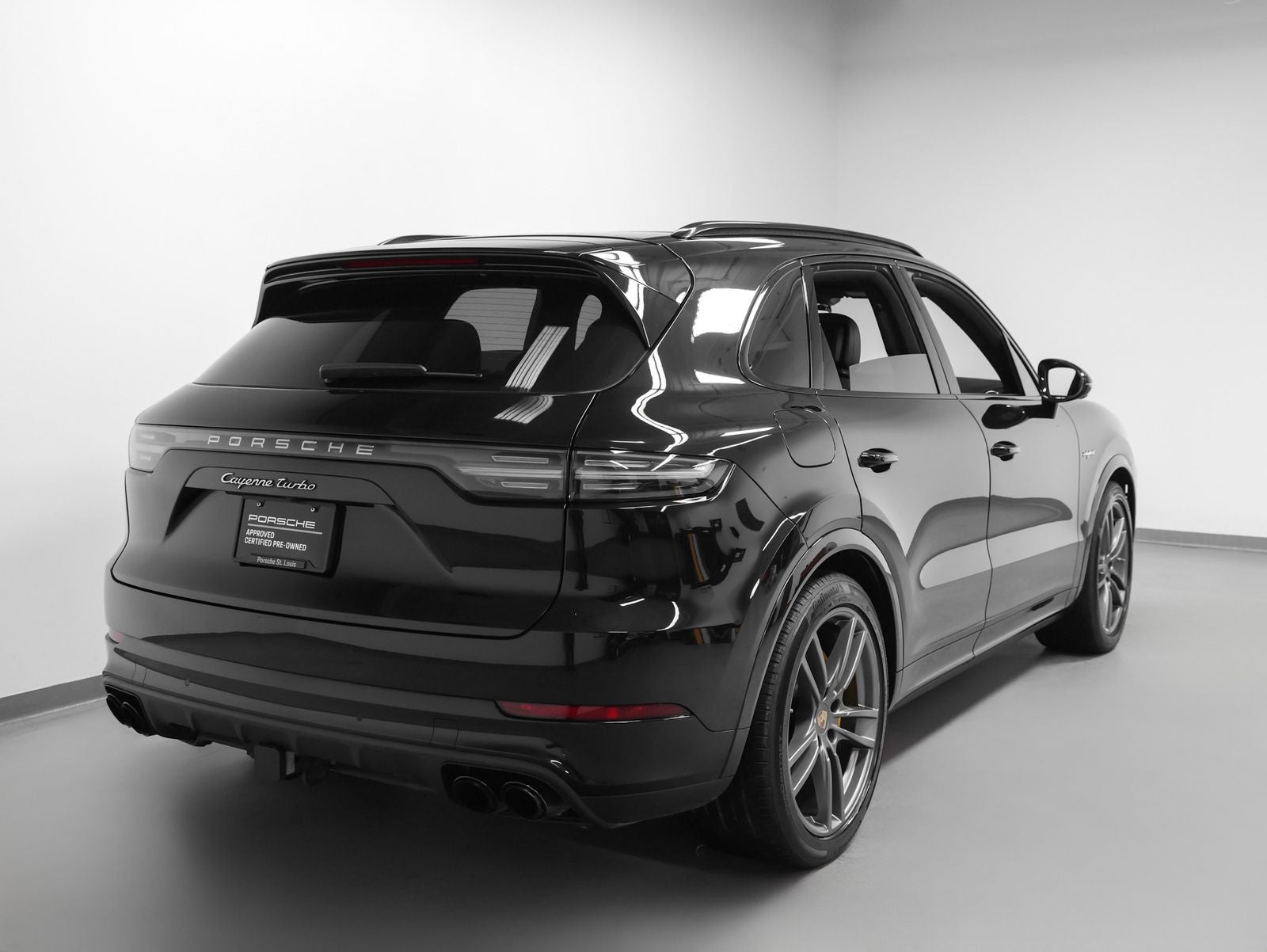 2023 Porsche Cayenne Turbo S E-Hybrid