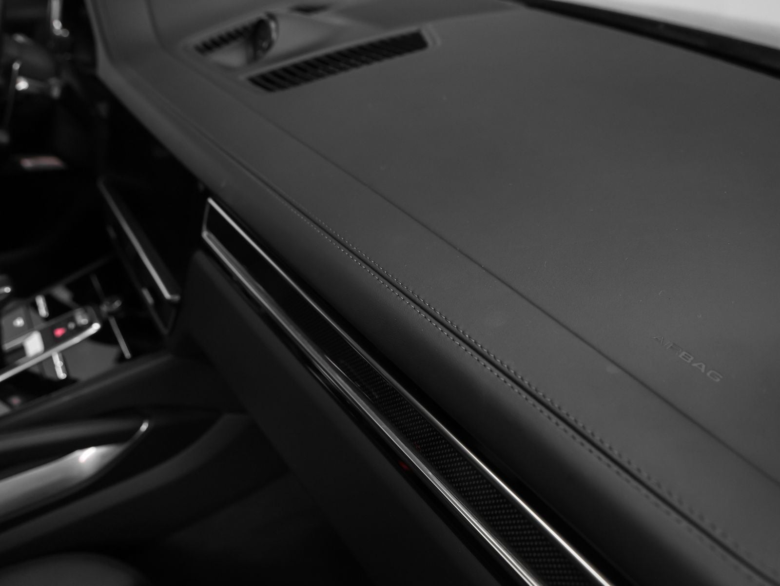 2023 Porsche Cayenne Turbo S E-Hybrid