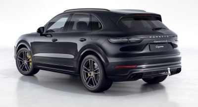 2023 Porsche Cayenne Turbo S E-Hybrid
