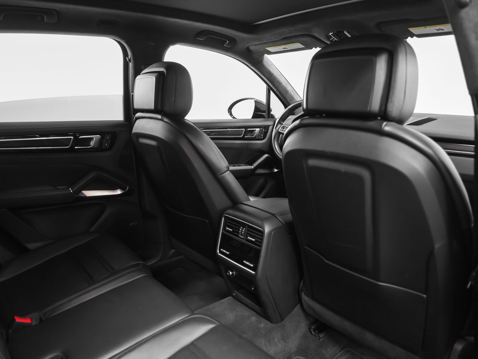 2023 Porsche Cayenne Turbo S E-Hybrid