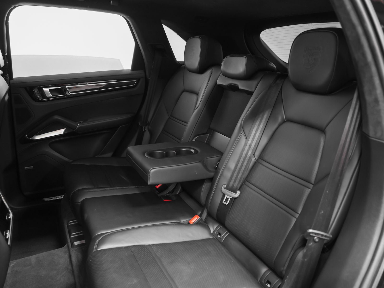 2023 Porsche Cayenne Turbo S E-Hybrid