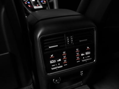 2023 Porsche Cayenne Turbo S E-Hybrid