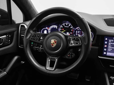 2023 Porsche Cayenne Turbo S E-Hybrid