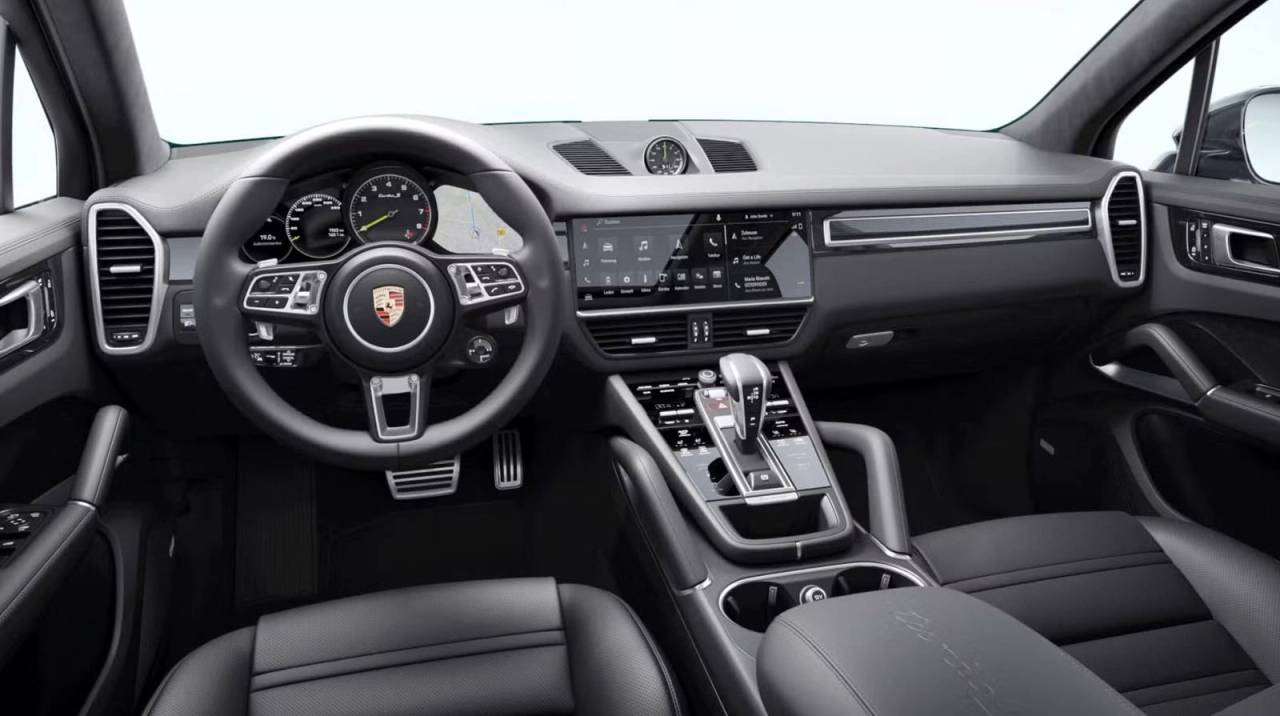 2023 Porsche Cayenne Turbo S E-Hybrid