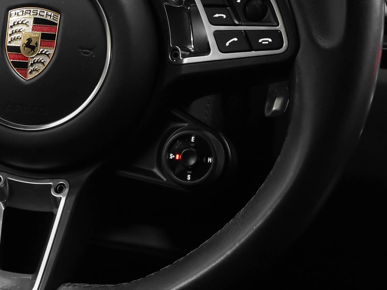2023 Porsche Cayenne Turbo S E-Hybrid