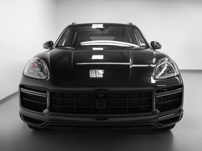 2023 Porsche Cayenne Turbo S E-Hybrid