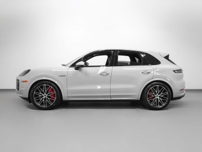 2026 Porsche Cayenne Turbo E-Hybrid