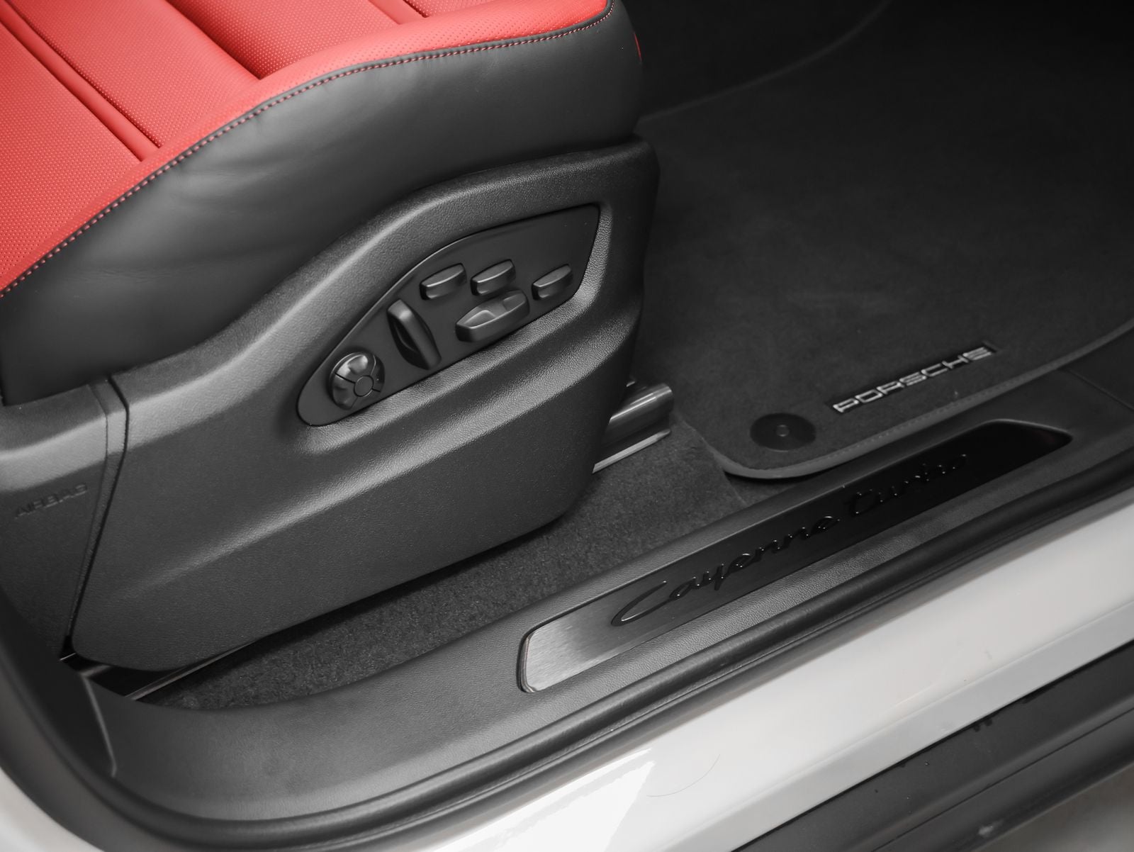 2026 Porsche Cayenne Turbo E-Hybrid