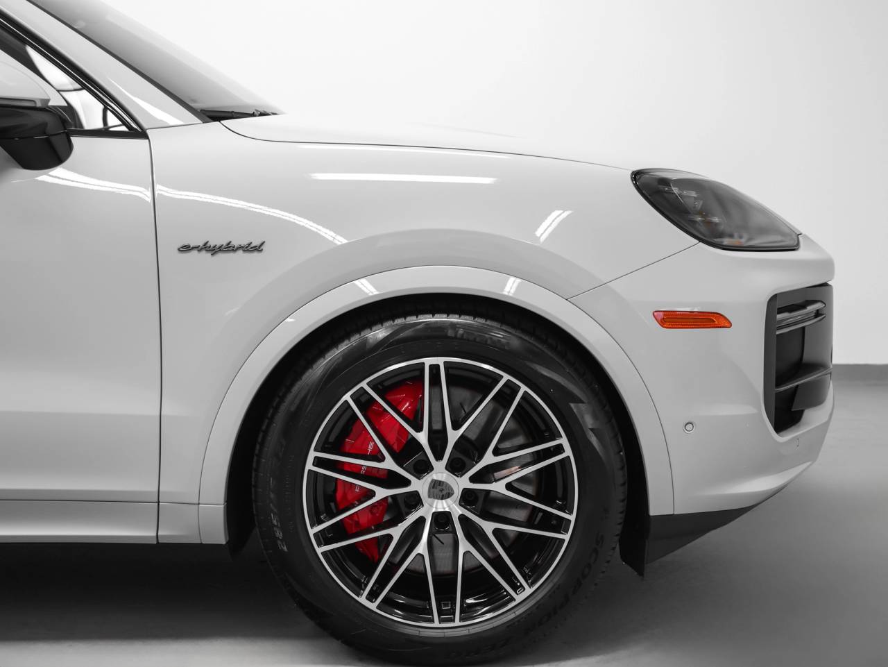 2026 Porsche Cayenne Turbo E-Hybrid