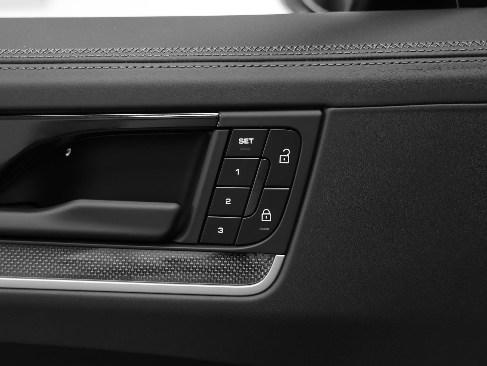 2025 Porsche Cayenne Cayenne Turbo E-Hybrid