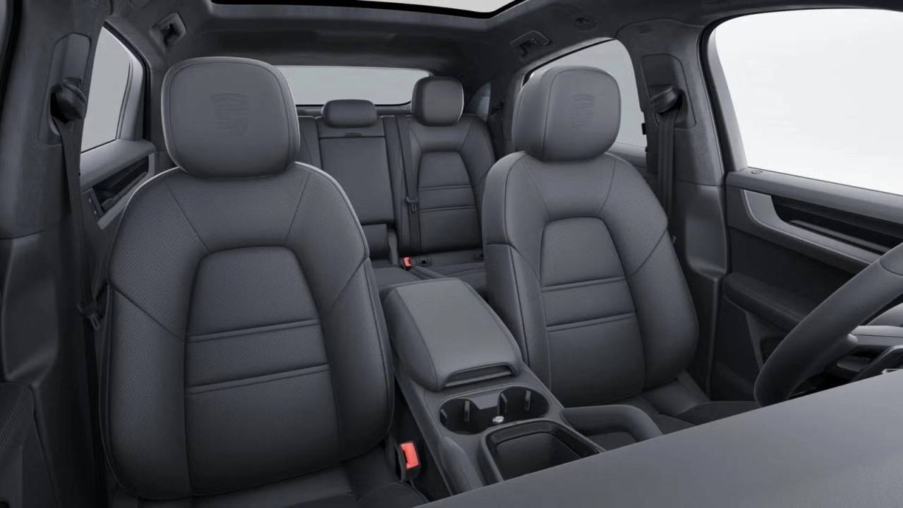 2024 Porsche Cayenne Cayenne Coupe