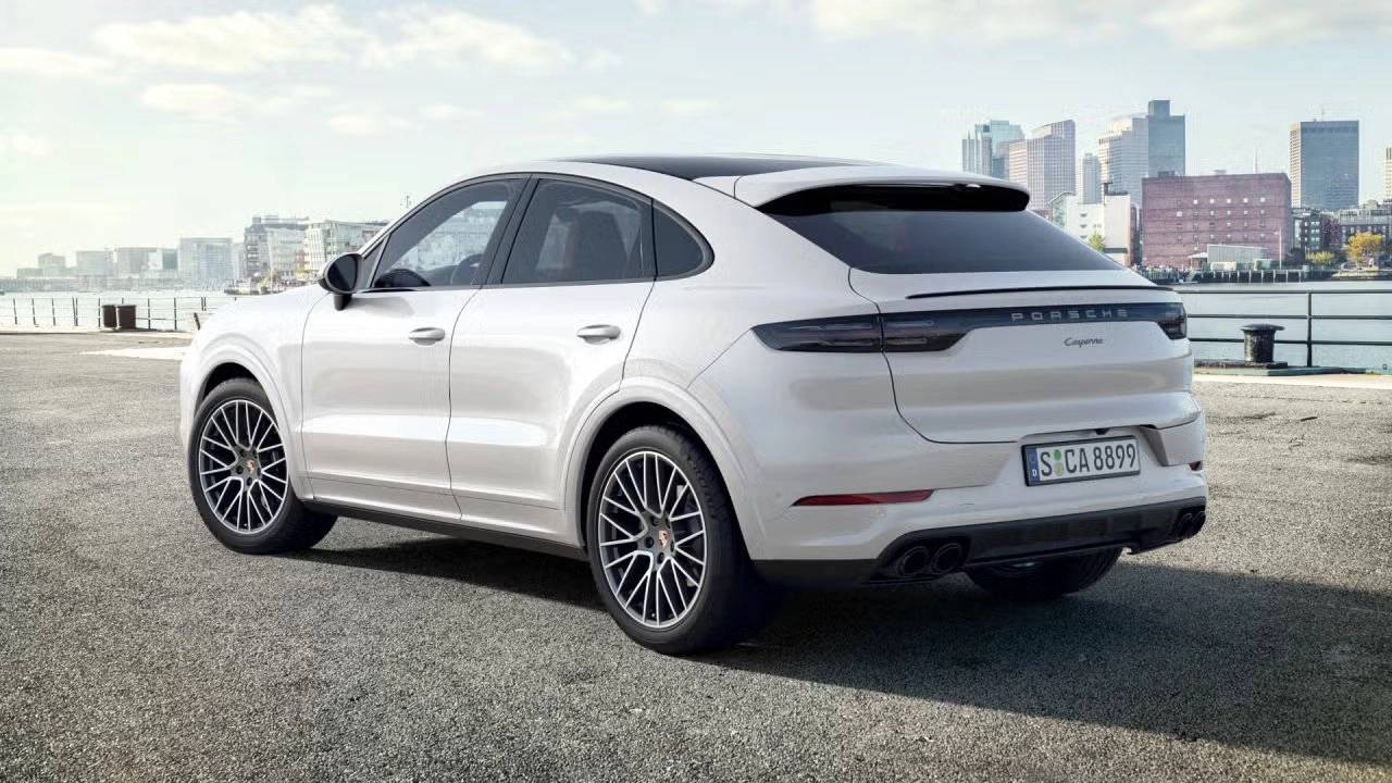 2022 Porsche Cayenne Cayenne Coupe Platinum Edition