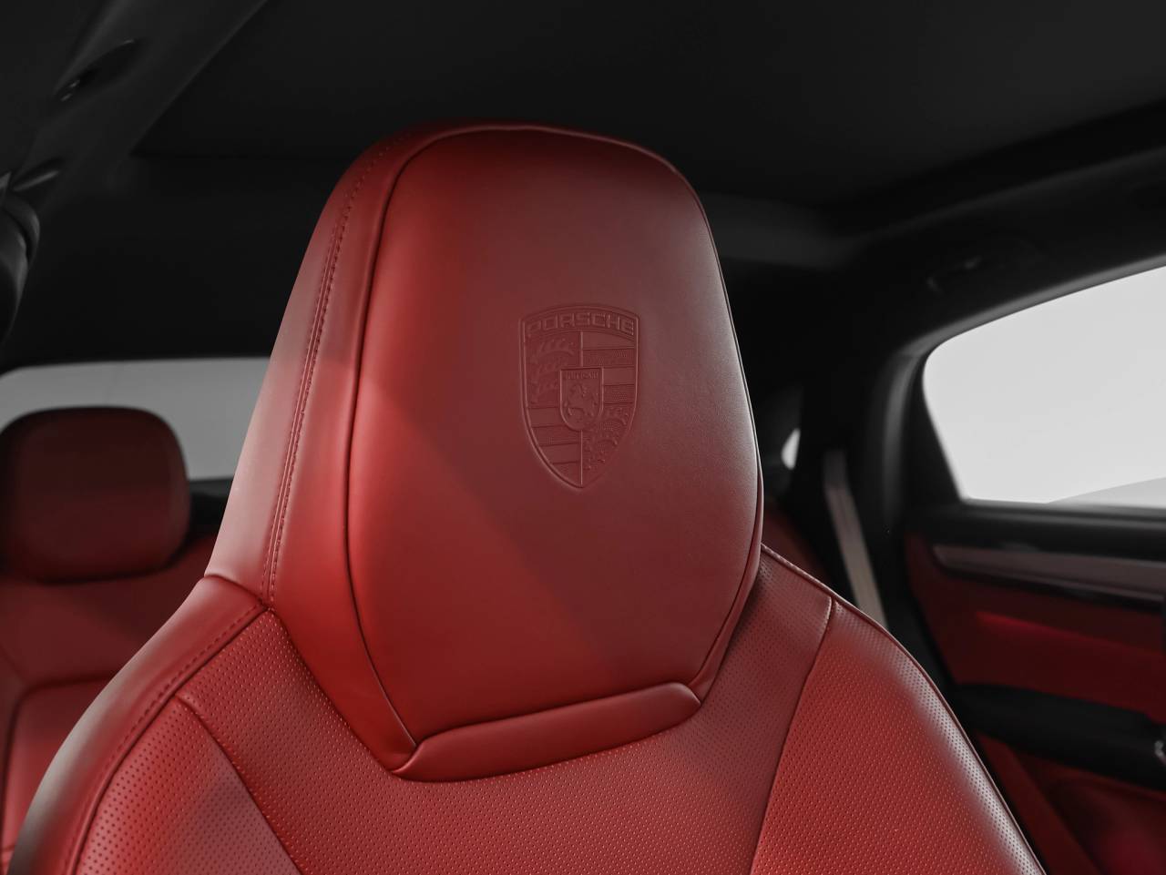 2022 Porsche Cayenne Cayenne Coupe Platinum Edition