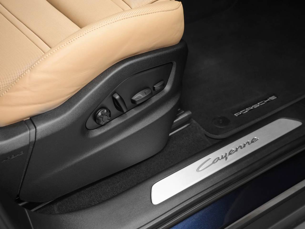 2024 Porsche Cayenne Coupe