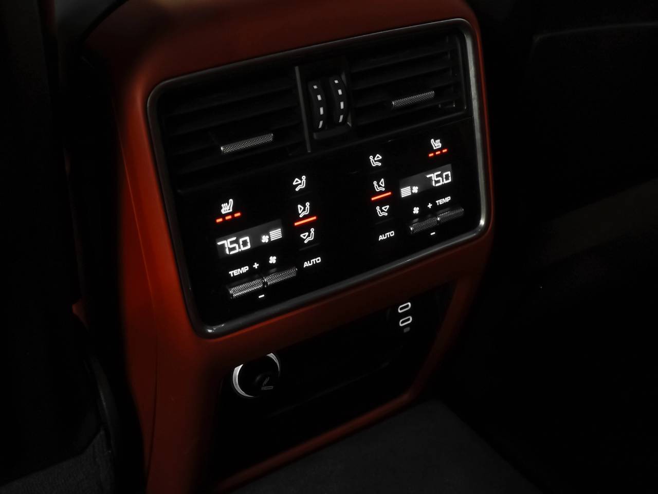 2022 Porsche Cayenne Cayenne Coupe Platinum Edition