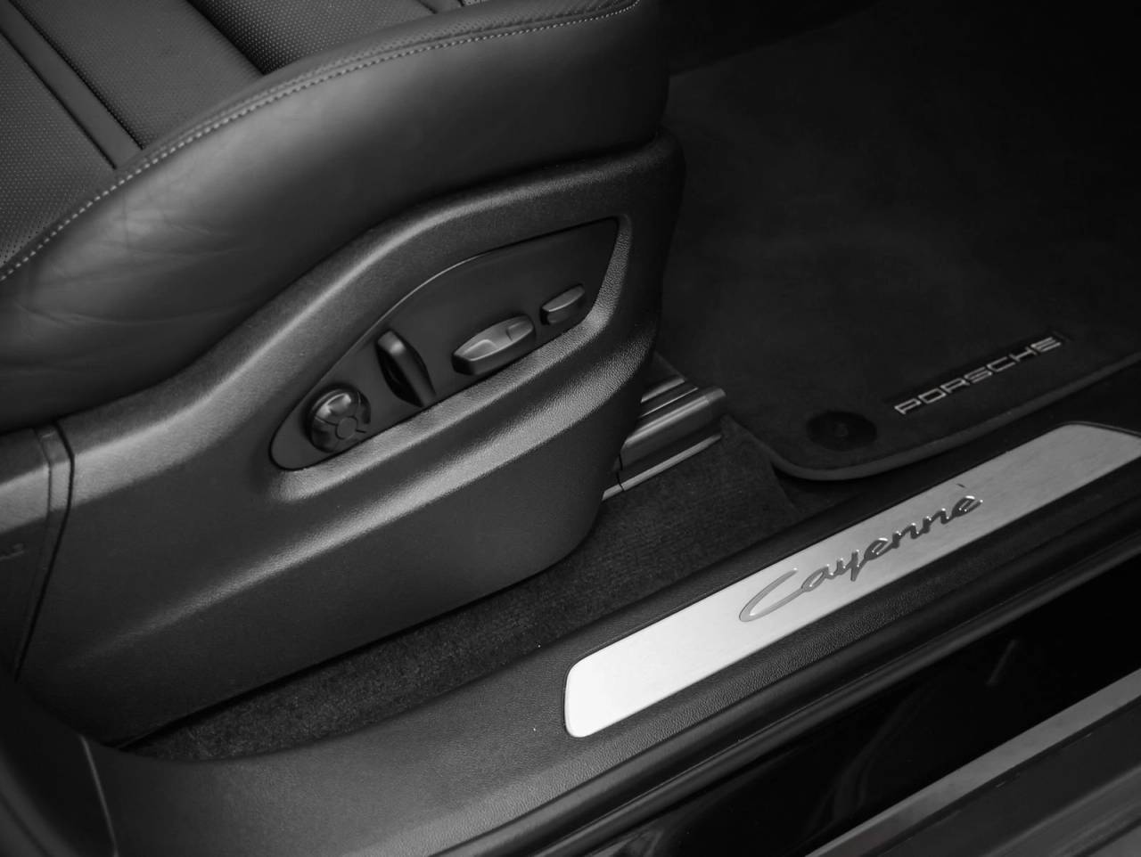 2024 Porsche Cayenne Coupe