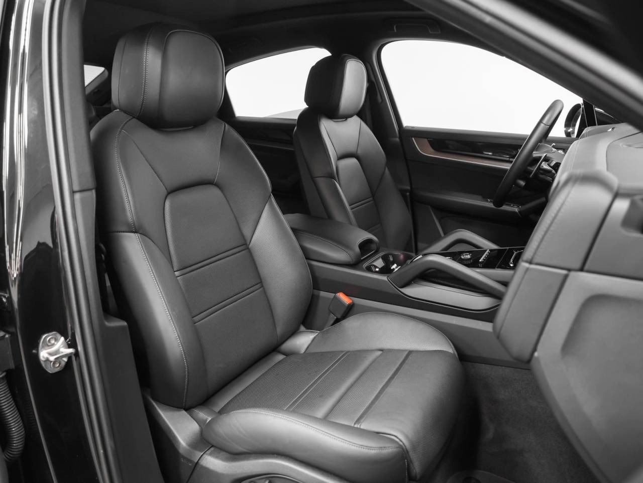 2024 Porsche Cayenne Coupe
