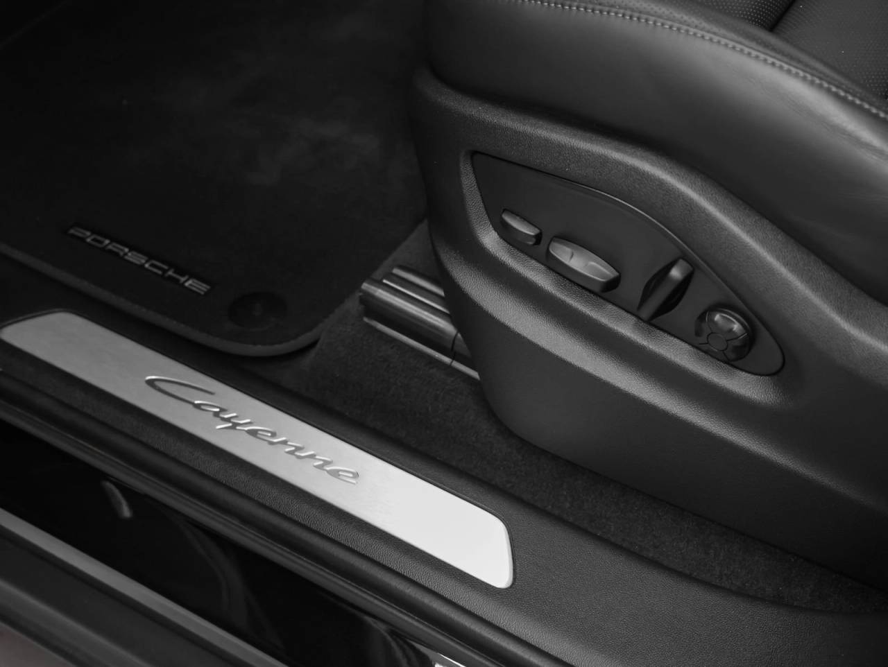 2024 Porsche Cayenne Coupe