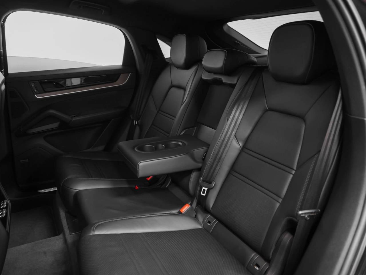 2024 Porsche Cayenne Coupe