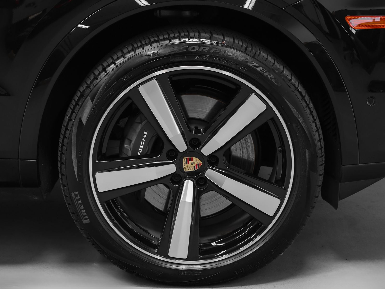 2025 Porsche Cayenne Coupe