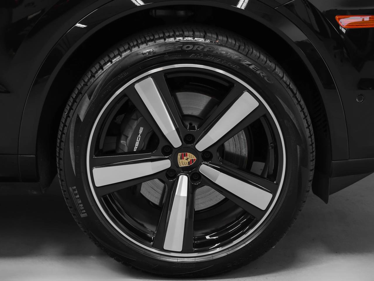 2025 Porsche Cayenne Coupe