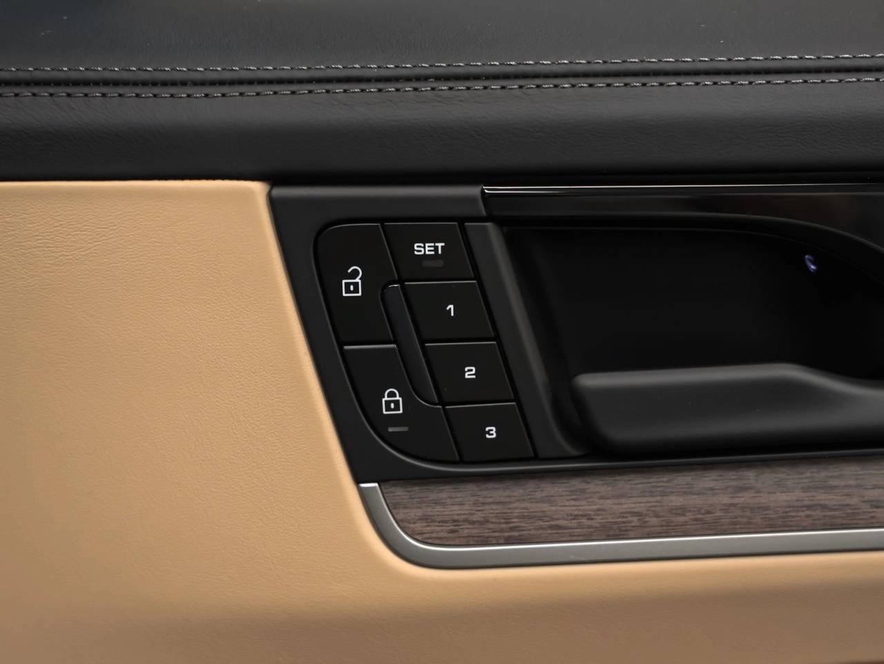 2025 Porsche Cayenne Cayenne Coupe