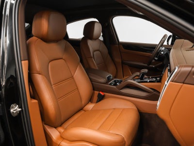 2023 Porsche Cayenne S Coupe