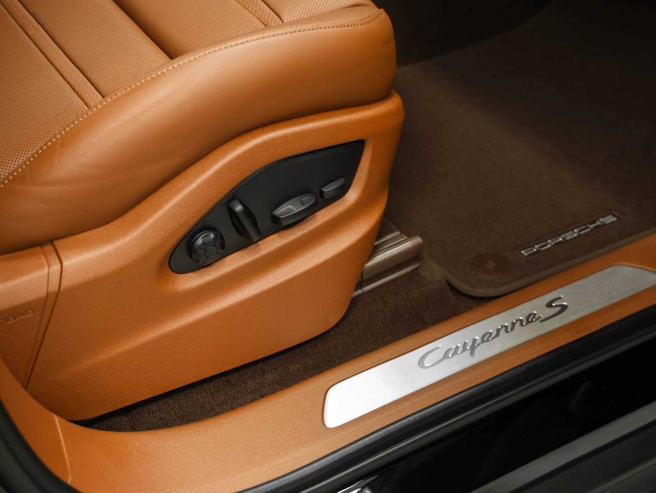 2023 Porsche Cayenne S Coupe