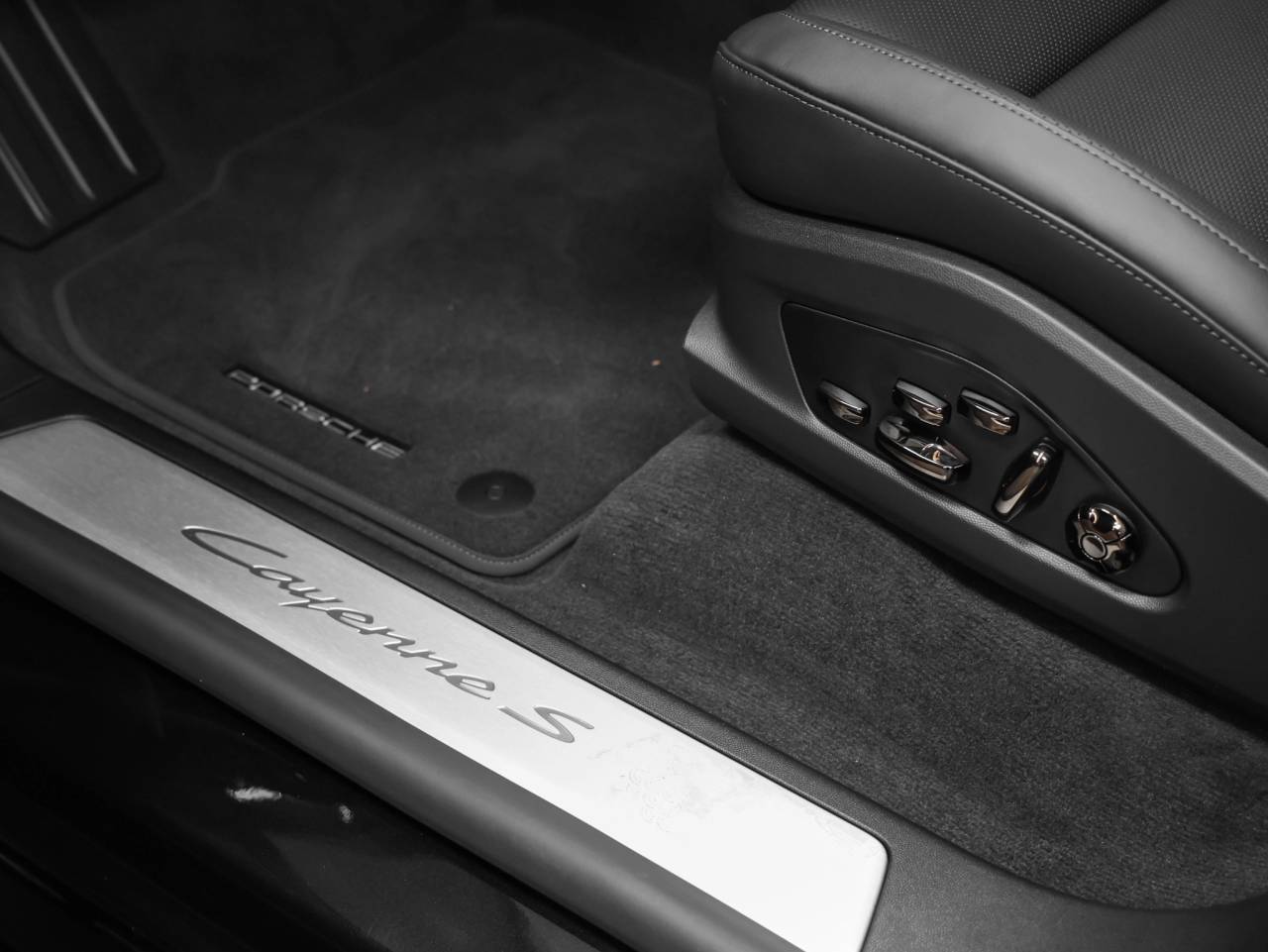 2026 Porsche Cayenne Cayenne S Coupe Electric