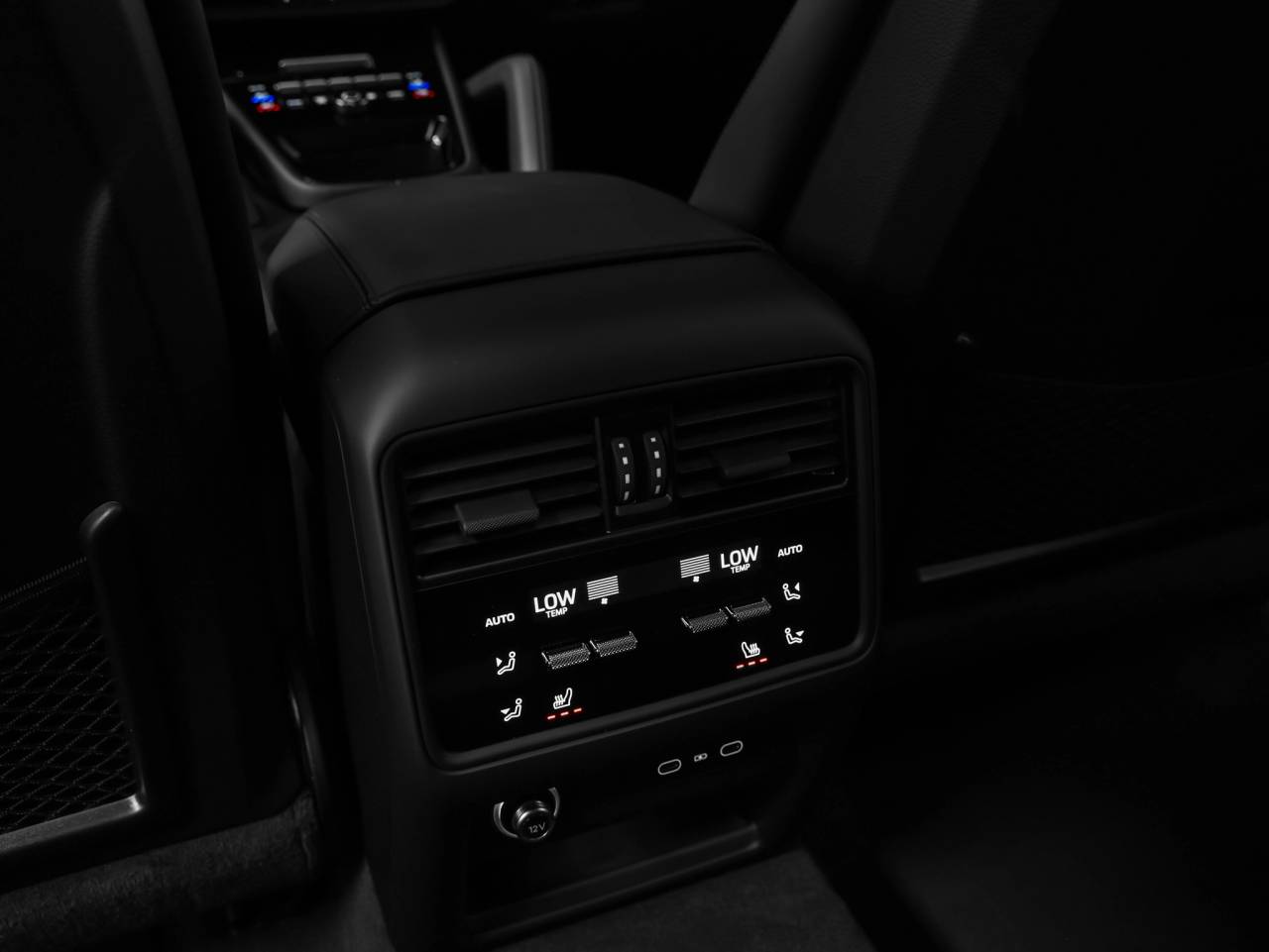 2026 Porsche Cayenne Cayenne GTS Coupe