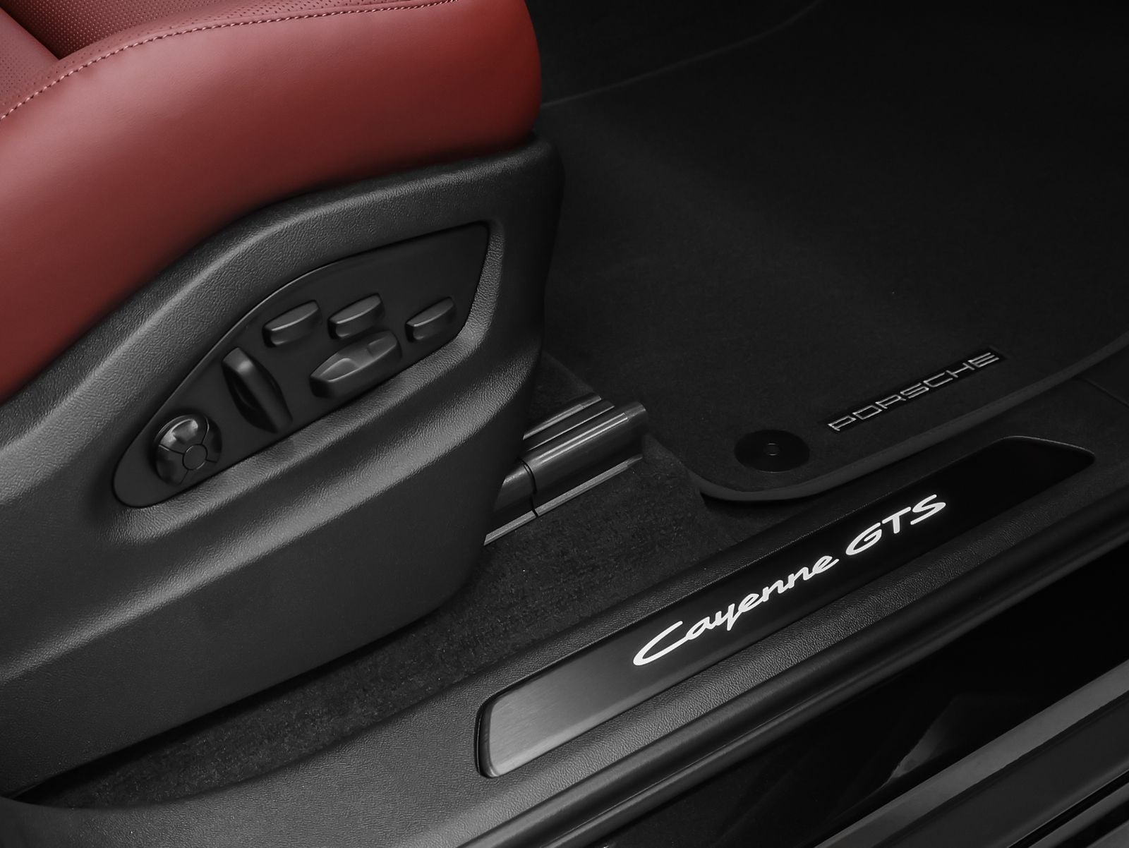 2026 Porsche Cayenne Cayenne GTS Coupe