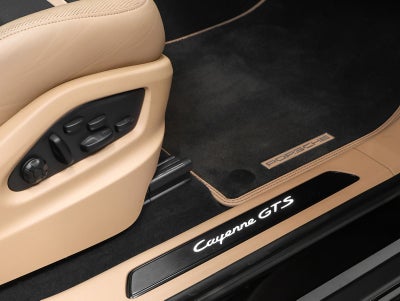 2023 Porsche Cayenne Cayenne GTS Coupe