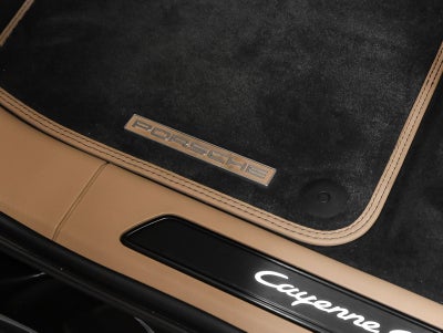 2023 Porsche Cayenne Cayenne GTS Coupe