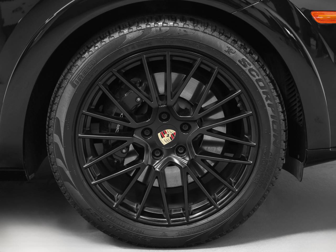 2023 Porsche Cayenne Cayenne GTS Coupe