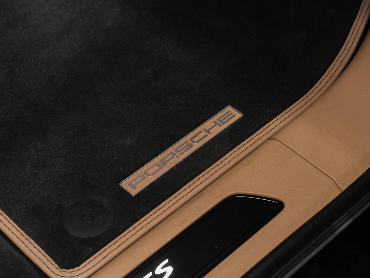 2023 Porsche Cayenne Cayenne GTS Coupe