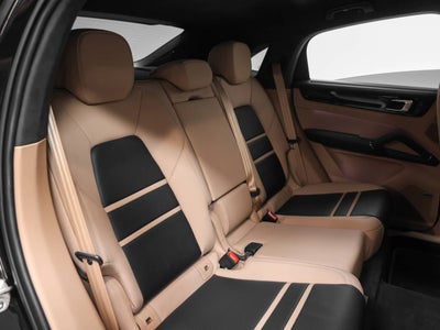 2023 Porsche Cayenne Cayenne GTS Coupe