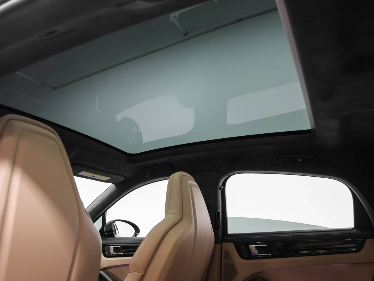 2023 Porsche Cayenne Cayenne GTS Coupe