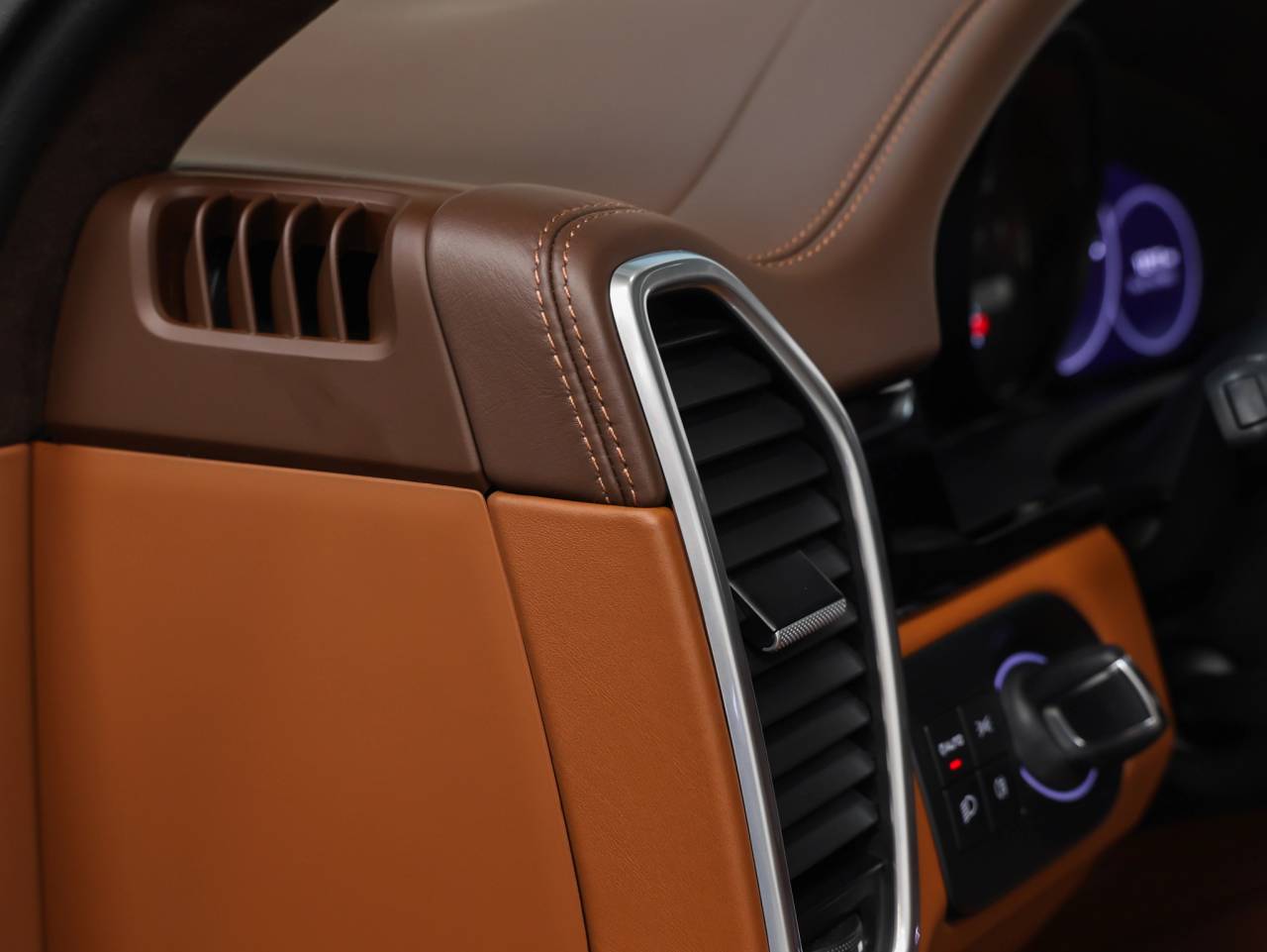 2023 Porsche Cayenne GTS Coupe