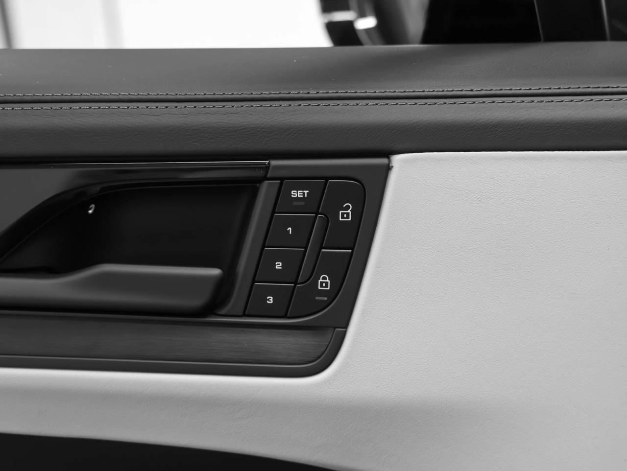 2026 Porsche Cayenne Cayenne GTS Coupe