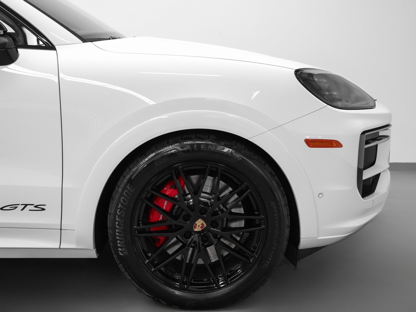 2025 Porsche Cayenne Cayenne GTS Coupe