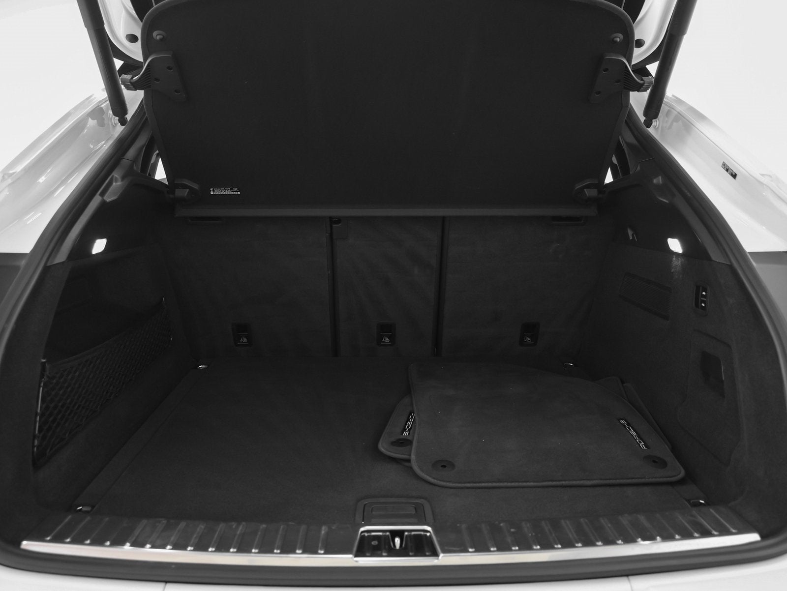 2025 Porsche Cayenne Cayenne GTS Coupe