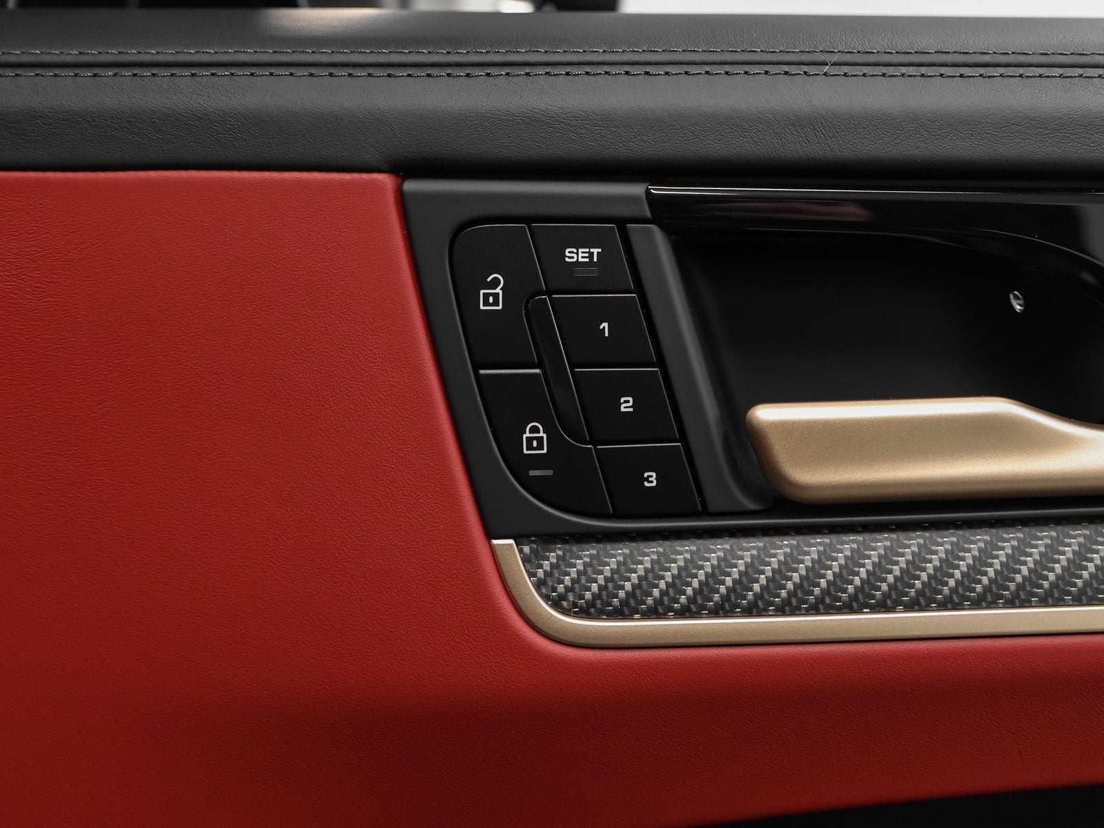 2025 Porsche Cayenne Cayenne GTS Coupe