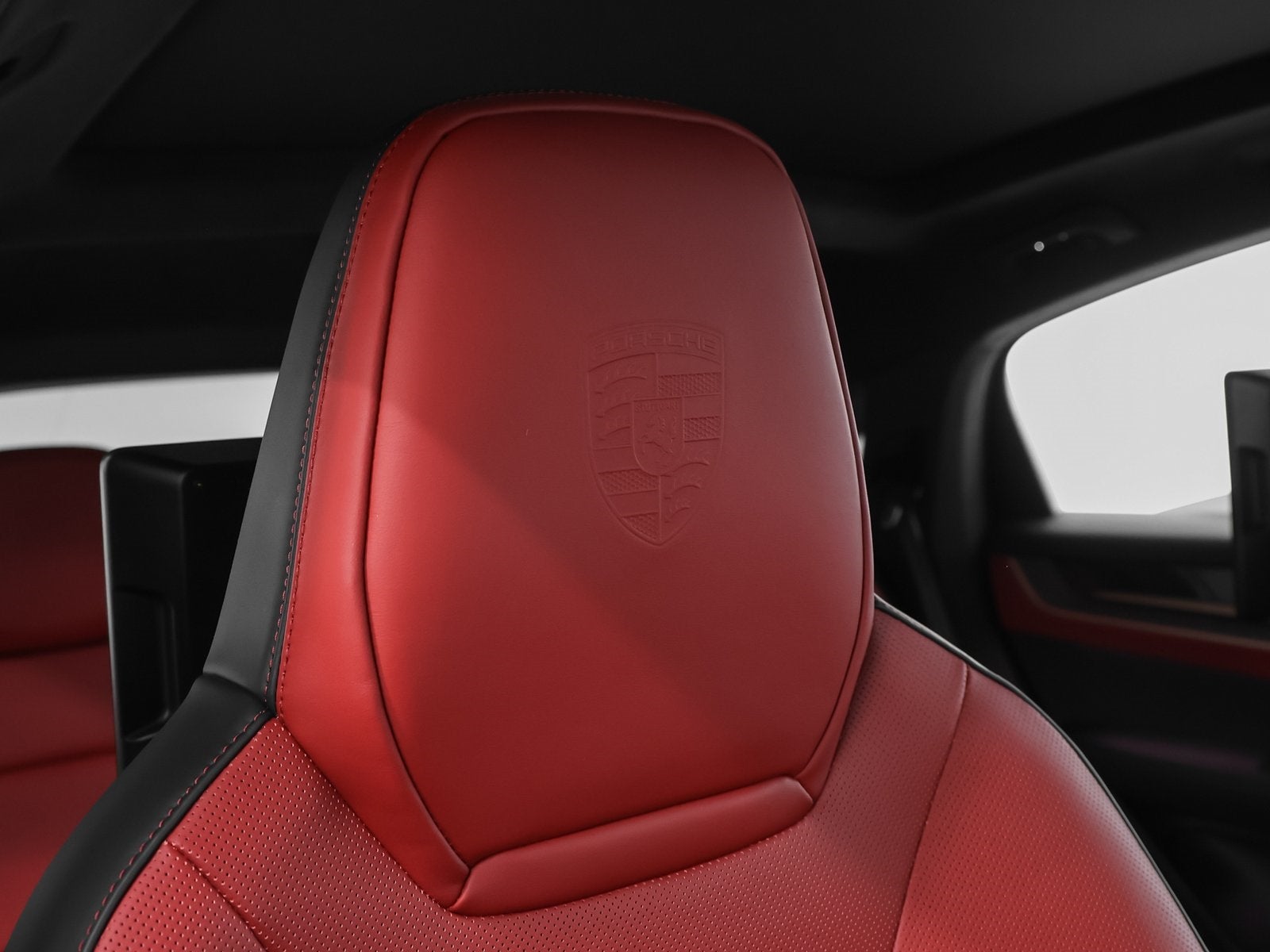 2025 Porsche Cayenne Cayenne GTS Coupe