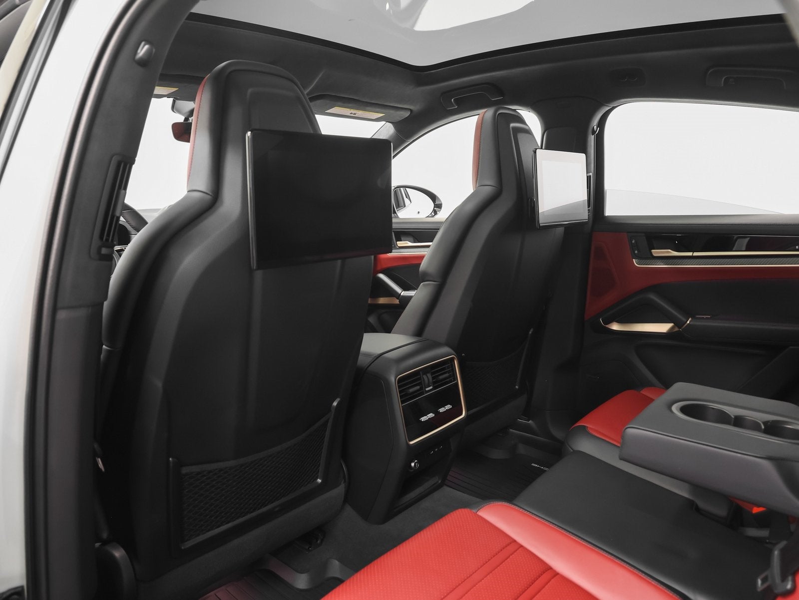 2025 Porsche Cayenne Cayenne GTS Coupe