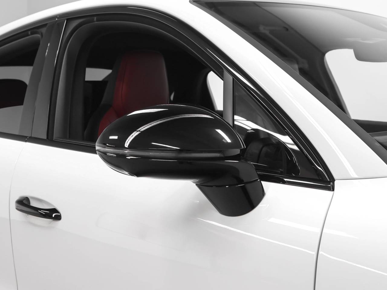 2025 Porsche Cayenne Cayenne GTS Coupe