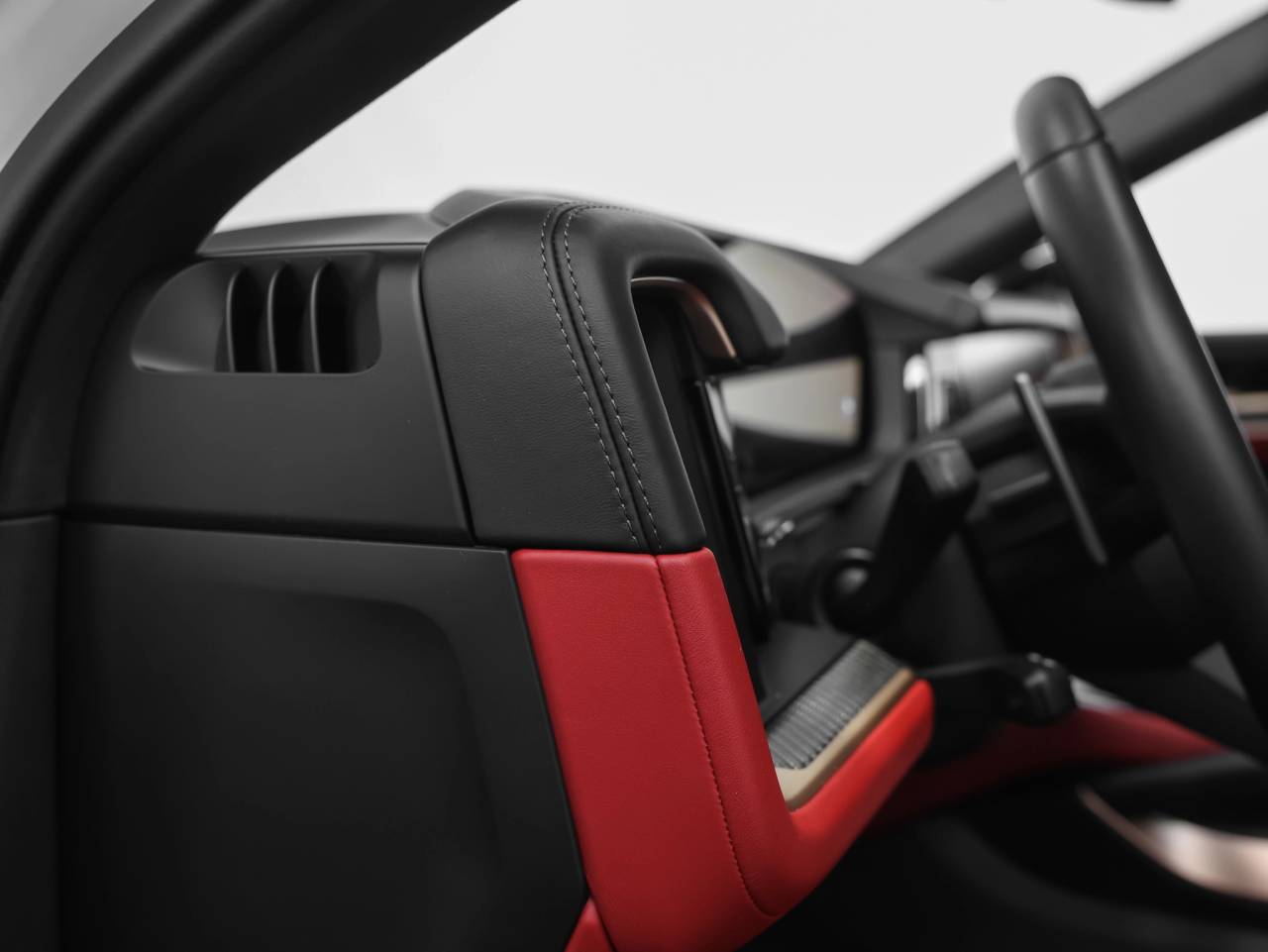 2025 Porsche Cayenne Cayenne GTS Coupe