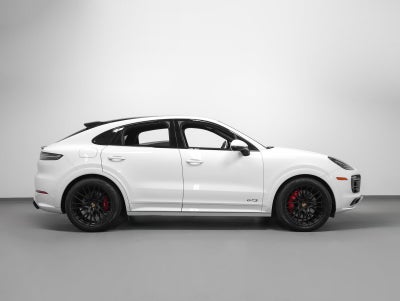 2022 Porsche Cayenne Coupe GTS