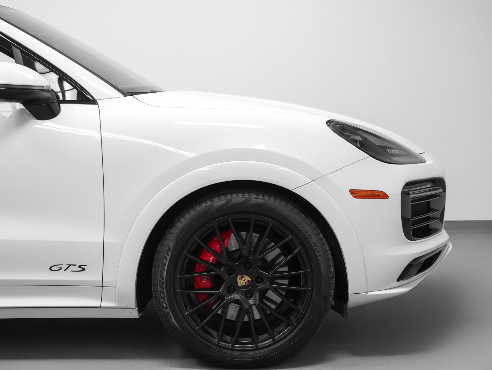 2022 Porsche Cayenne Coupe GTS