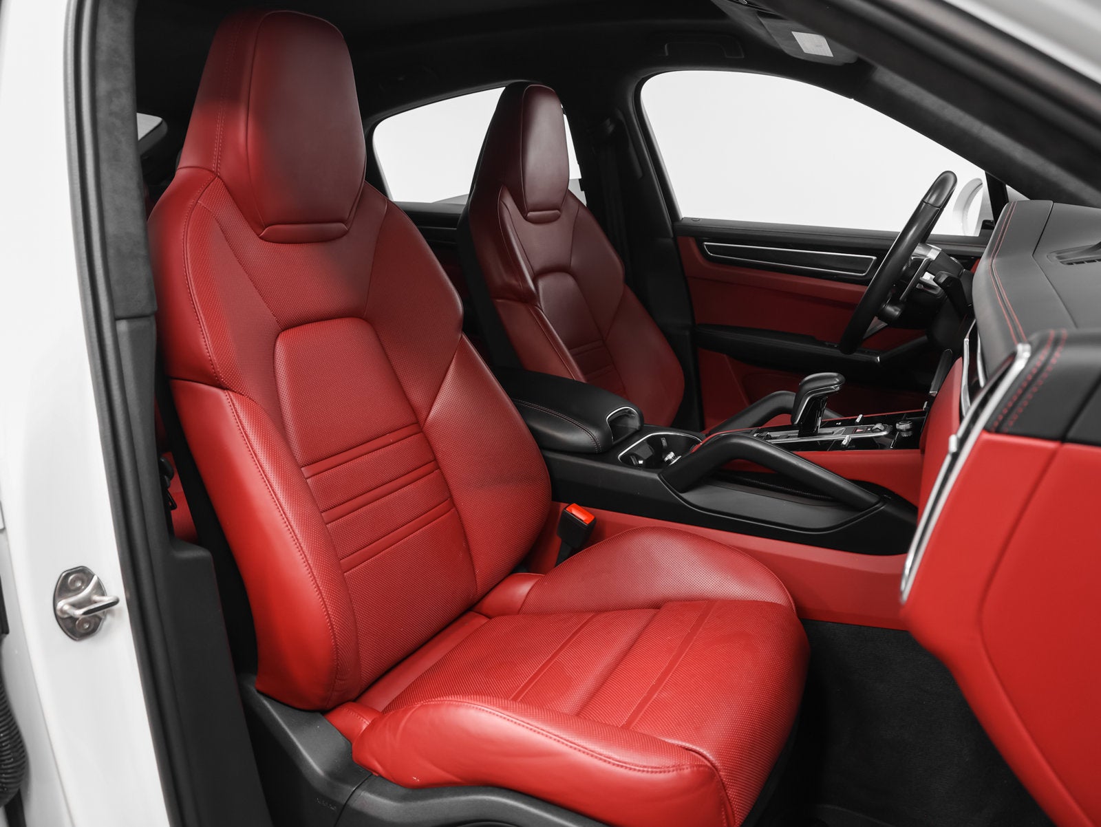 2022 Porsche Cayenne Coupe GTS