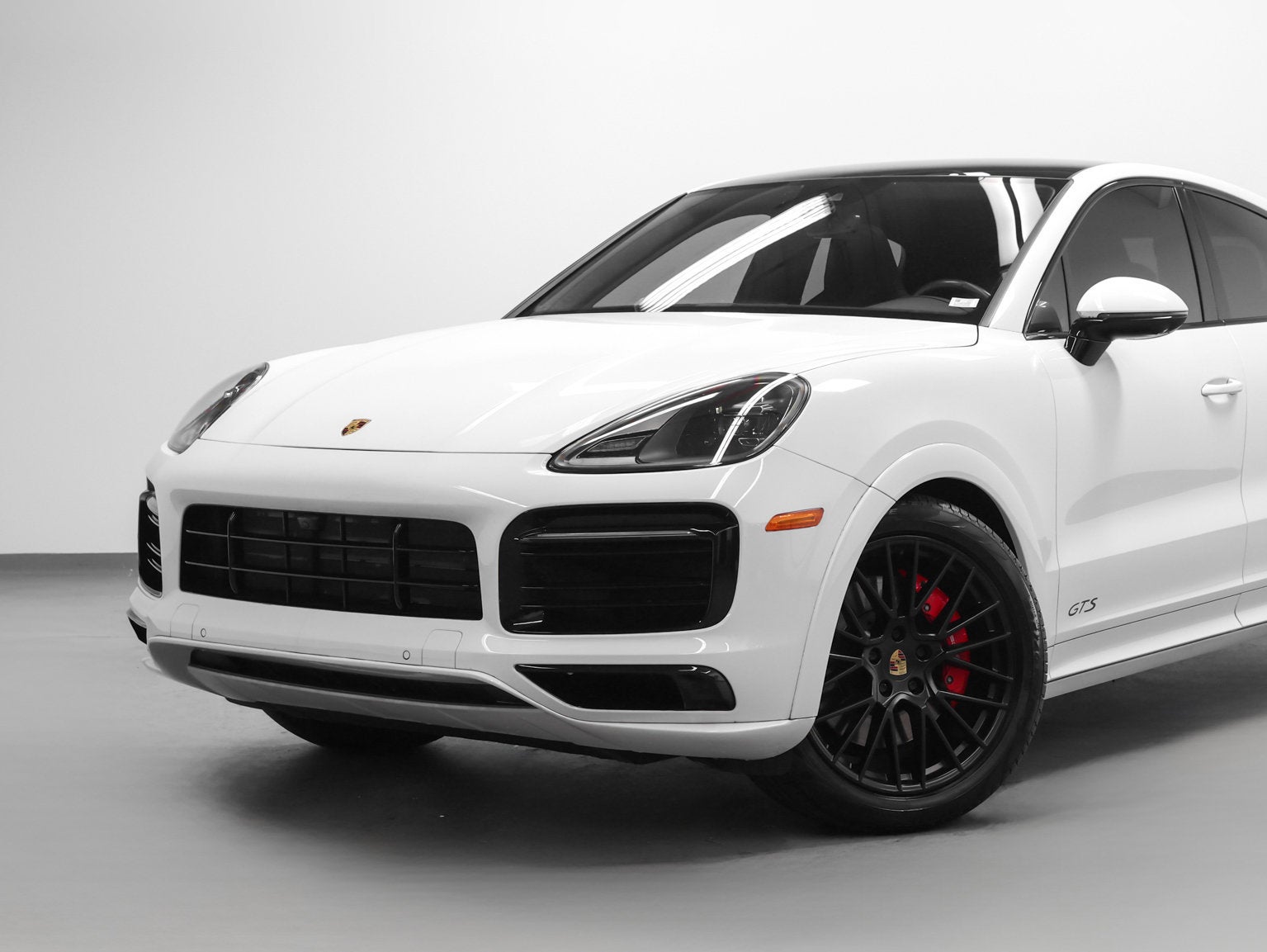 2022 Porsche Cayenne Coupe GTS